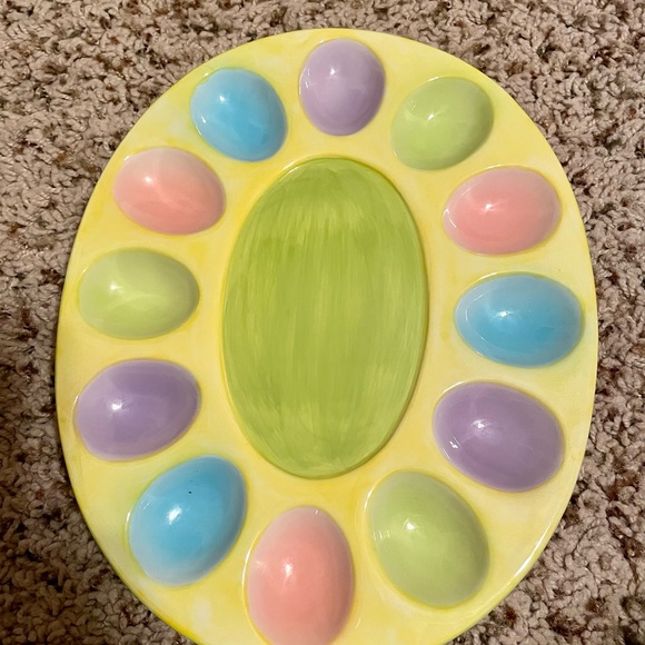 Pastel Deviled Egg Platter from Disney Store. Winnie the Pooh collection. - Picture 2 of 5